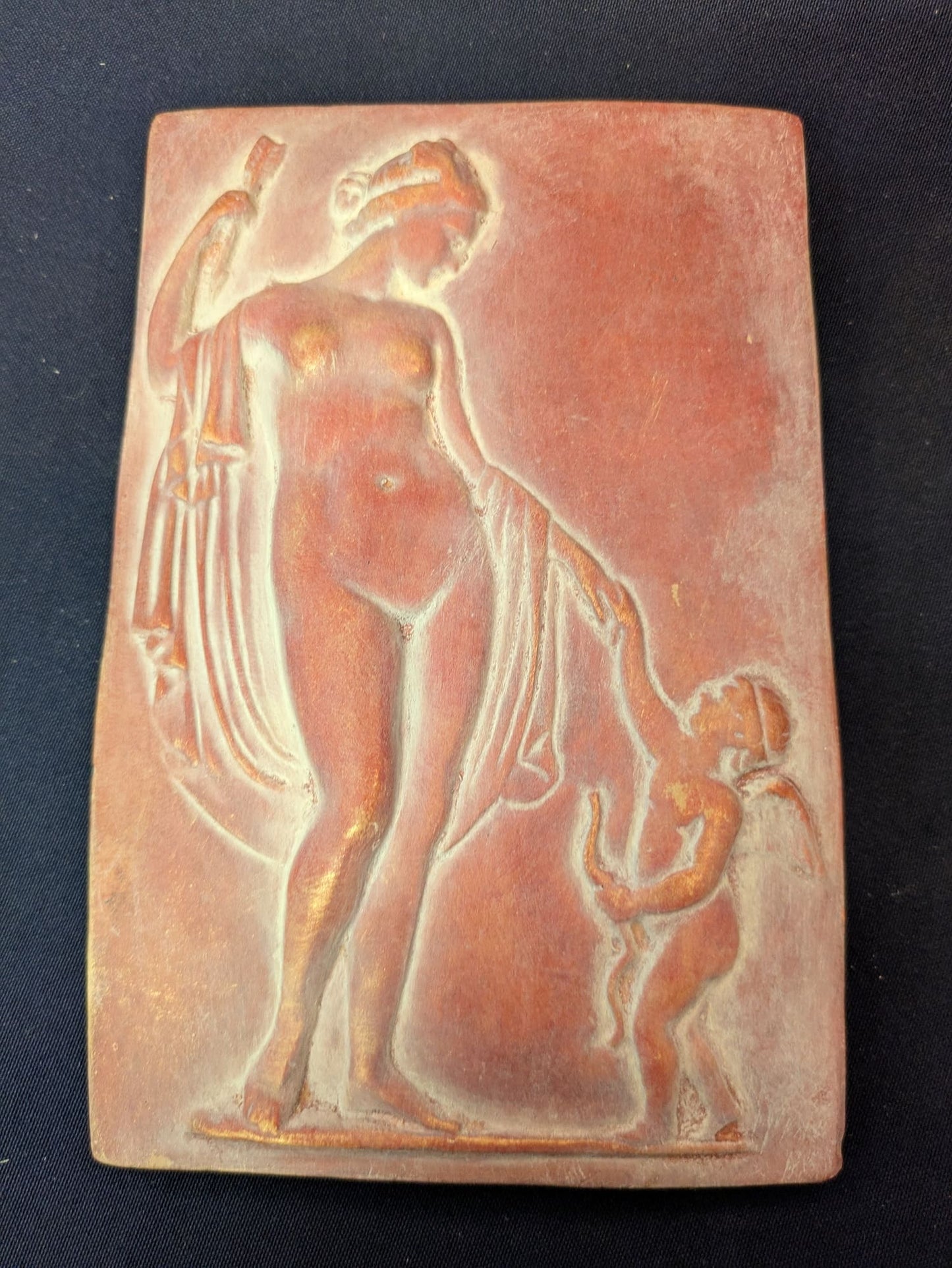 Vénus et Cupidon – Rouge
