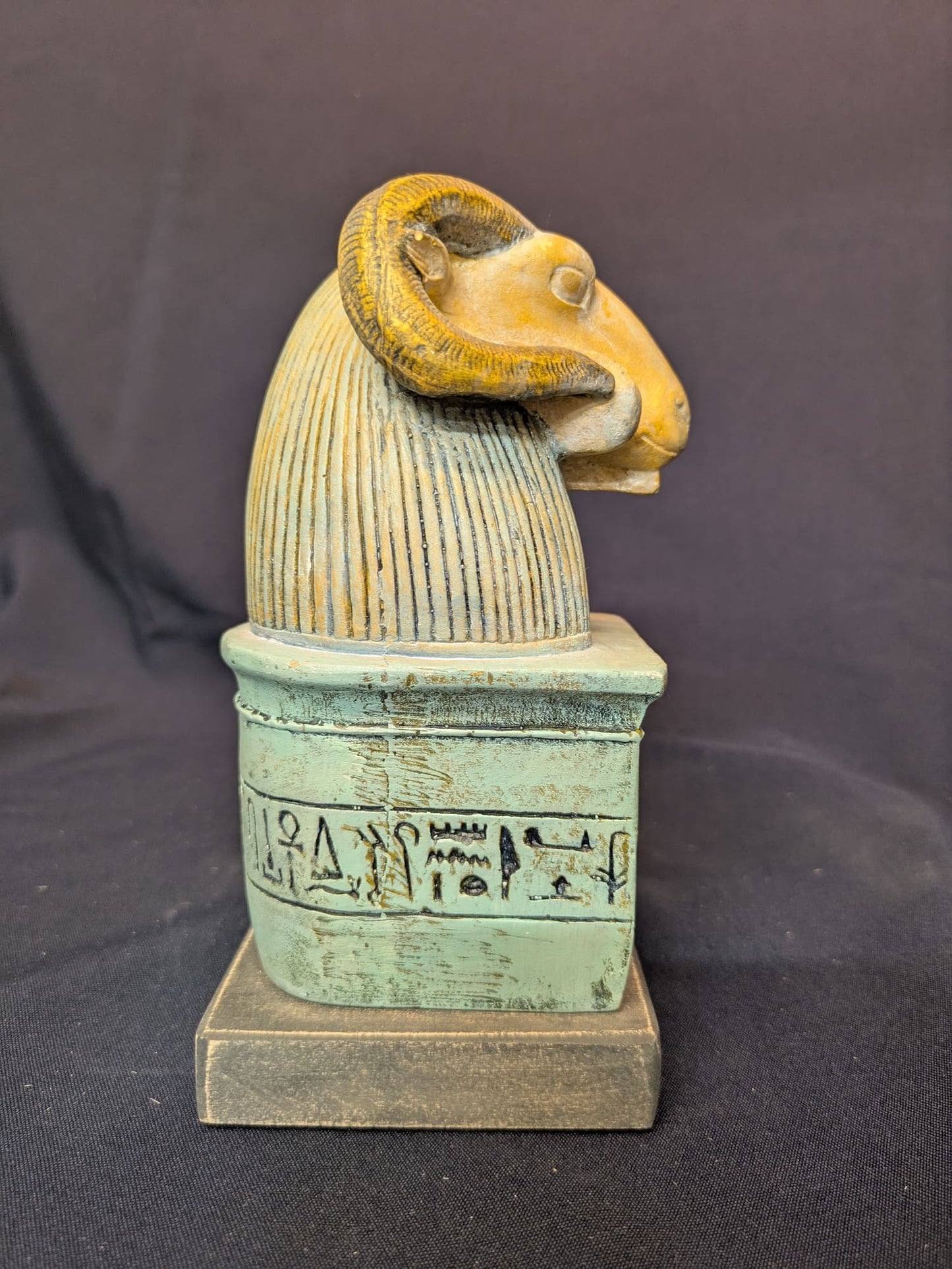 Amon – Vert et ocre – vue C