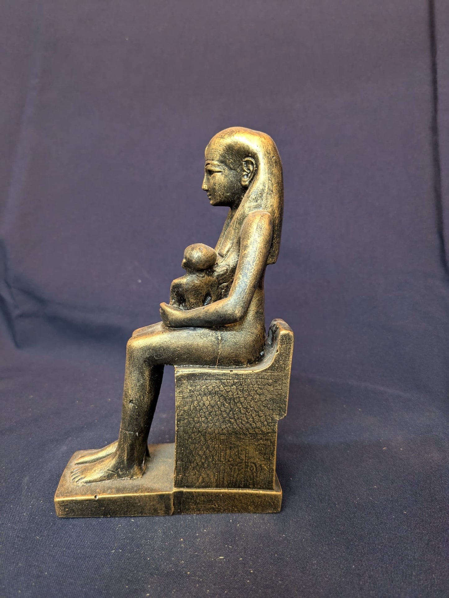Isis et Horus – Or antique – vue A
