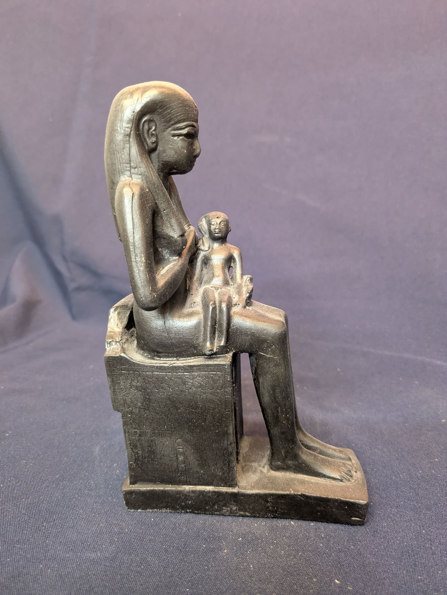 Isis et Horus – Noir – vue C