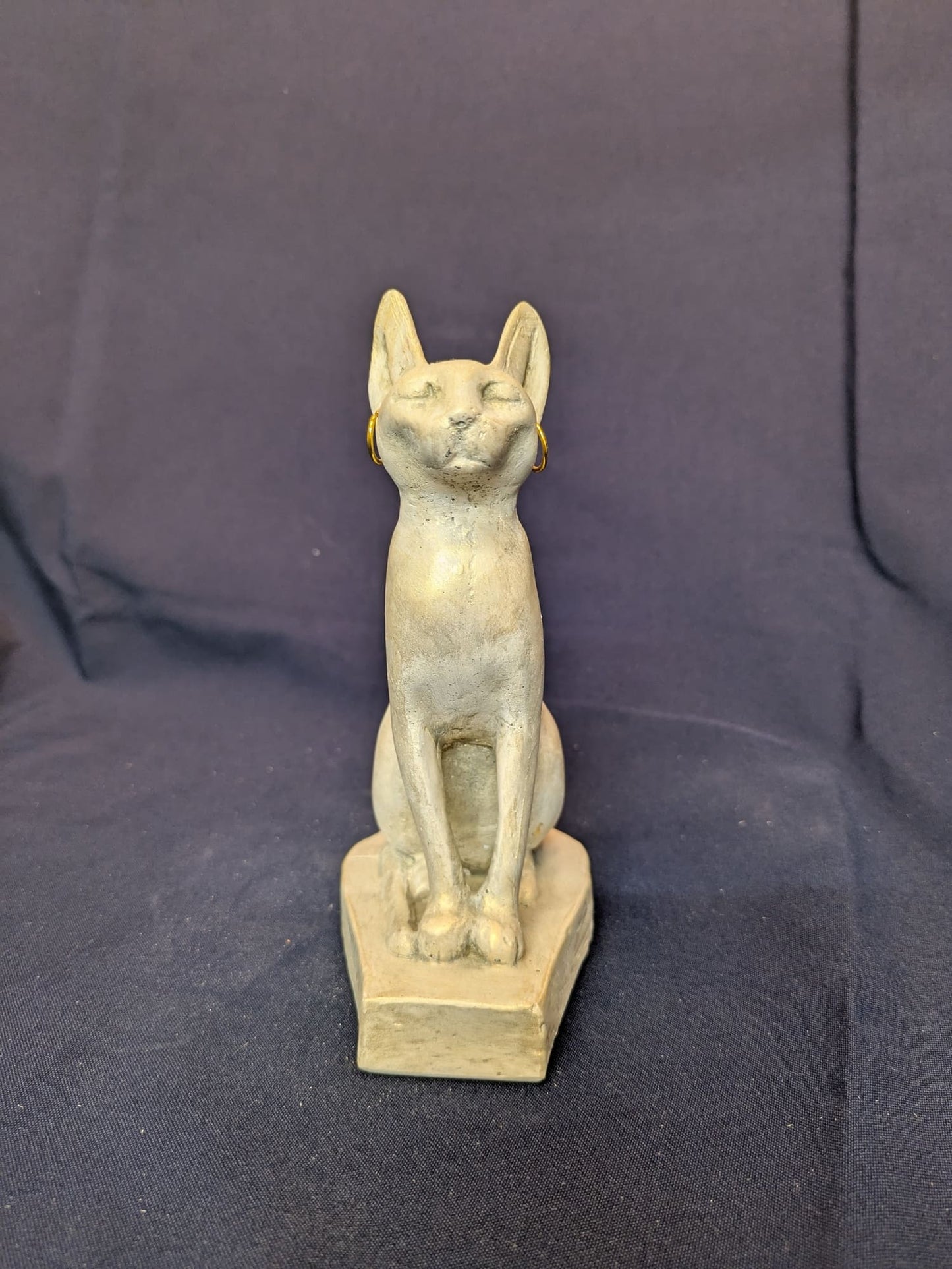 Bastet – Blanc-argenté