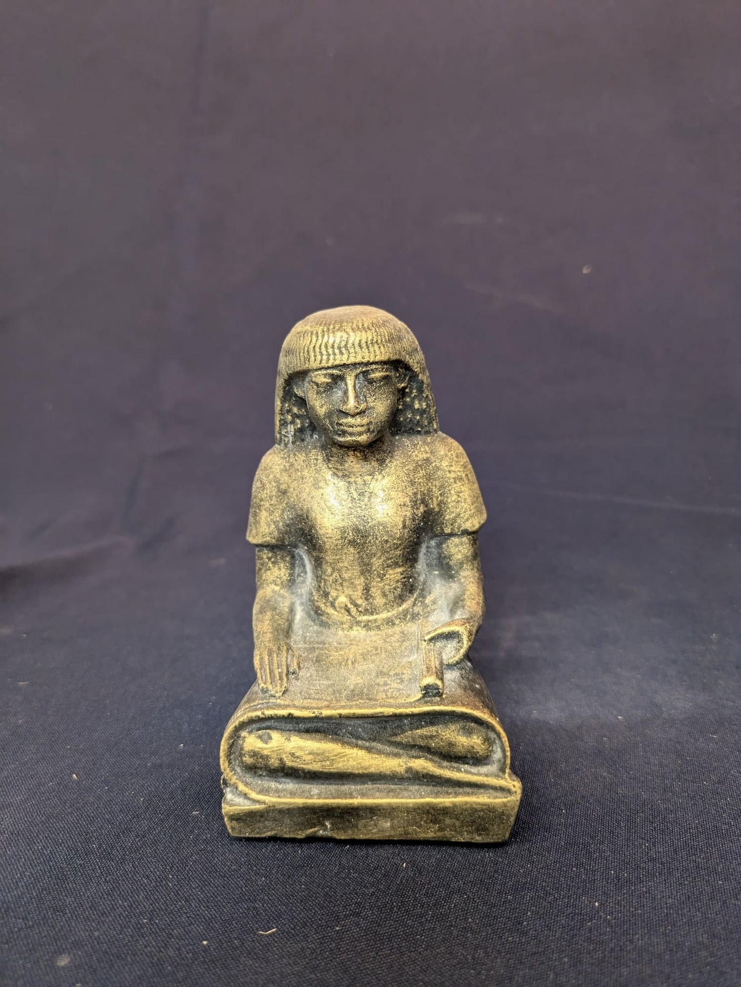 Scribe – Doré antique