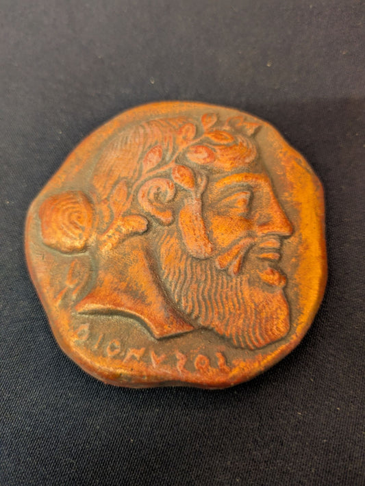 Dionysos (petit médaillon) – Rouge