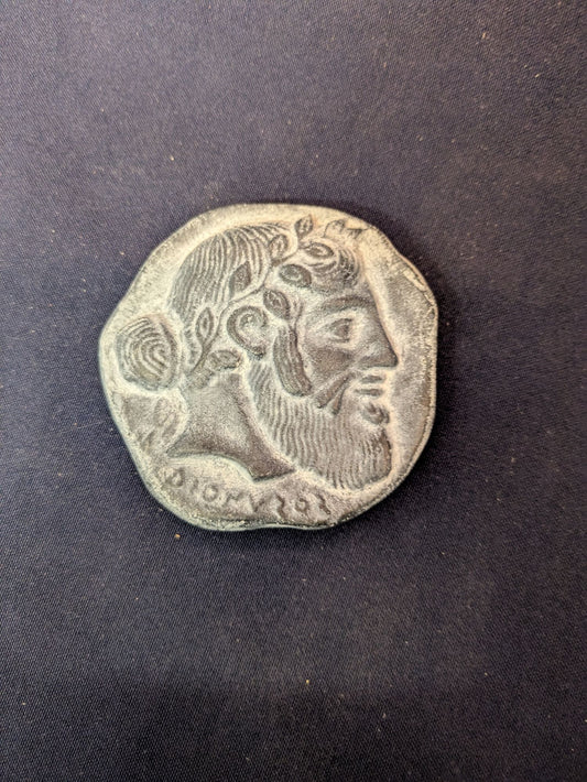 Dionysos (petit médaillon) – Gris foncé