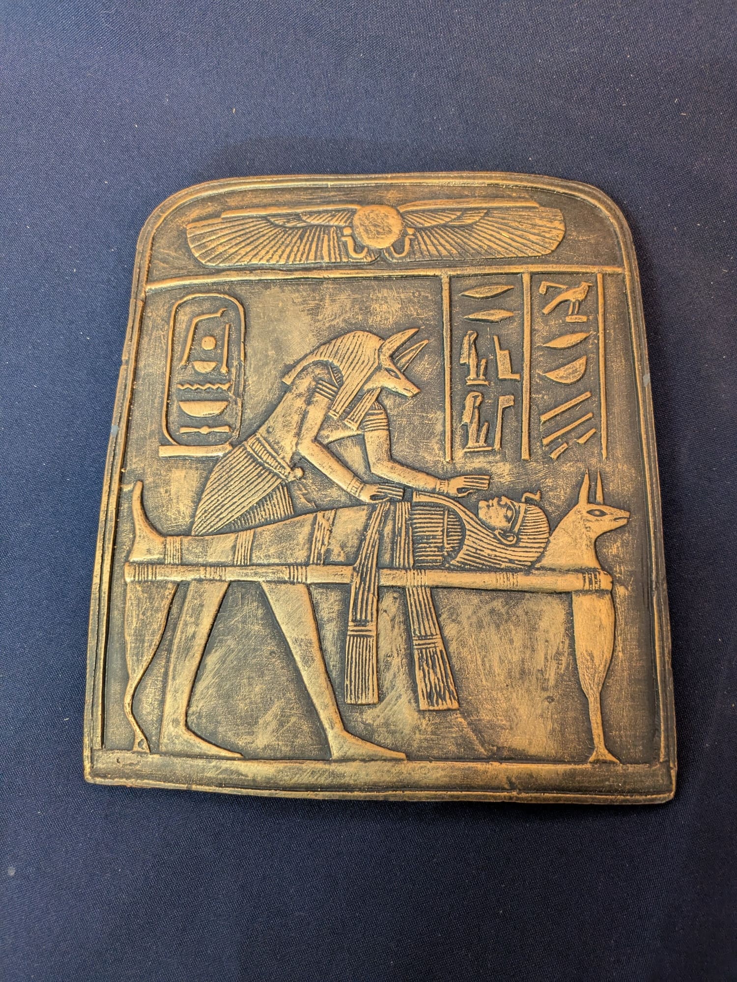 Anubis et la scène de la momification – Bronze