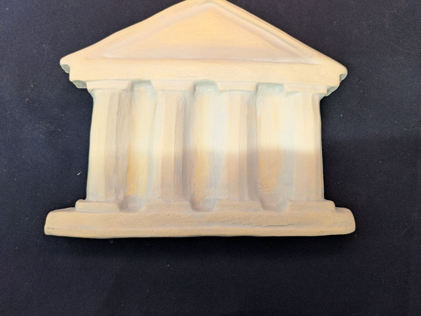 Temple – Gris clair, finition doré métallisé
