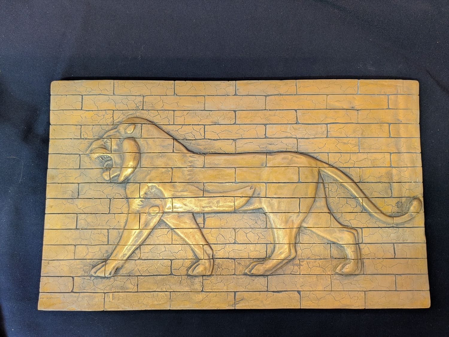Lion de Mésopotamie – Doré – vue A