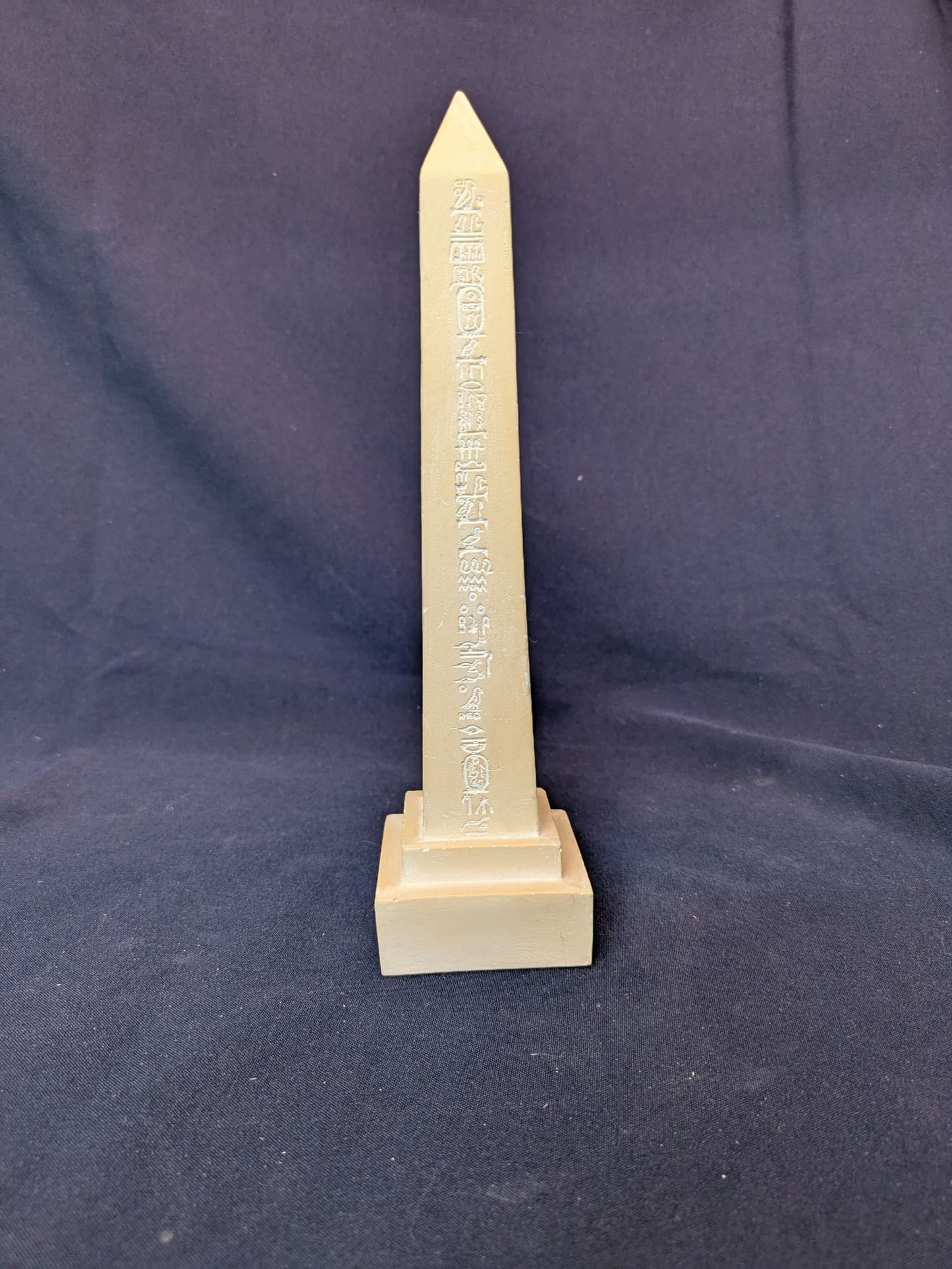 Obélisque – Beige