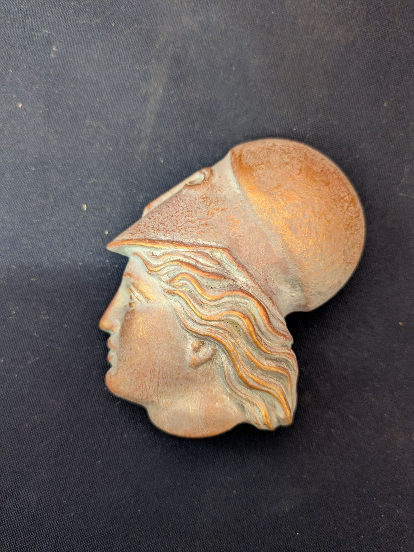 Athena (petite tête, aimanté) – Cuivre