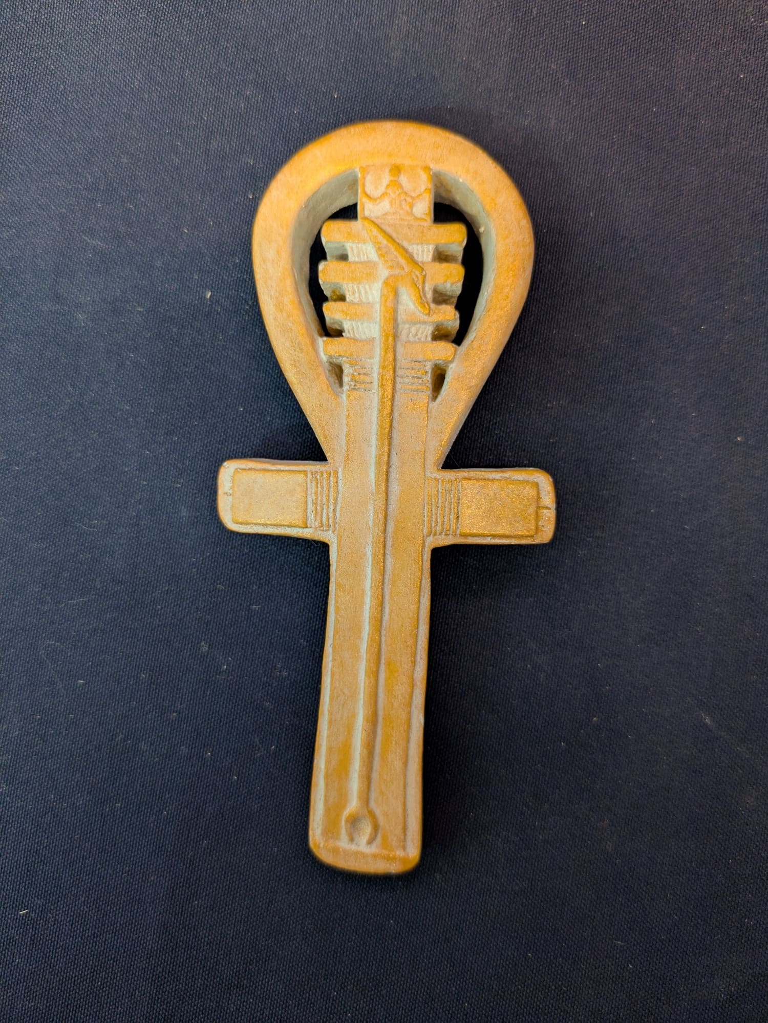Clé Ankh (petite) – Beige, finition doré léger