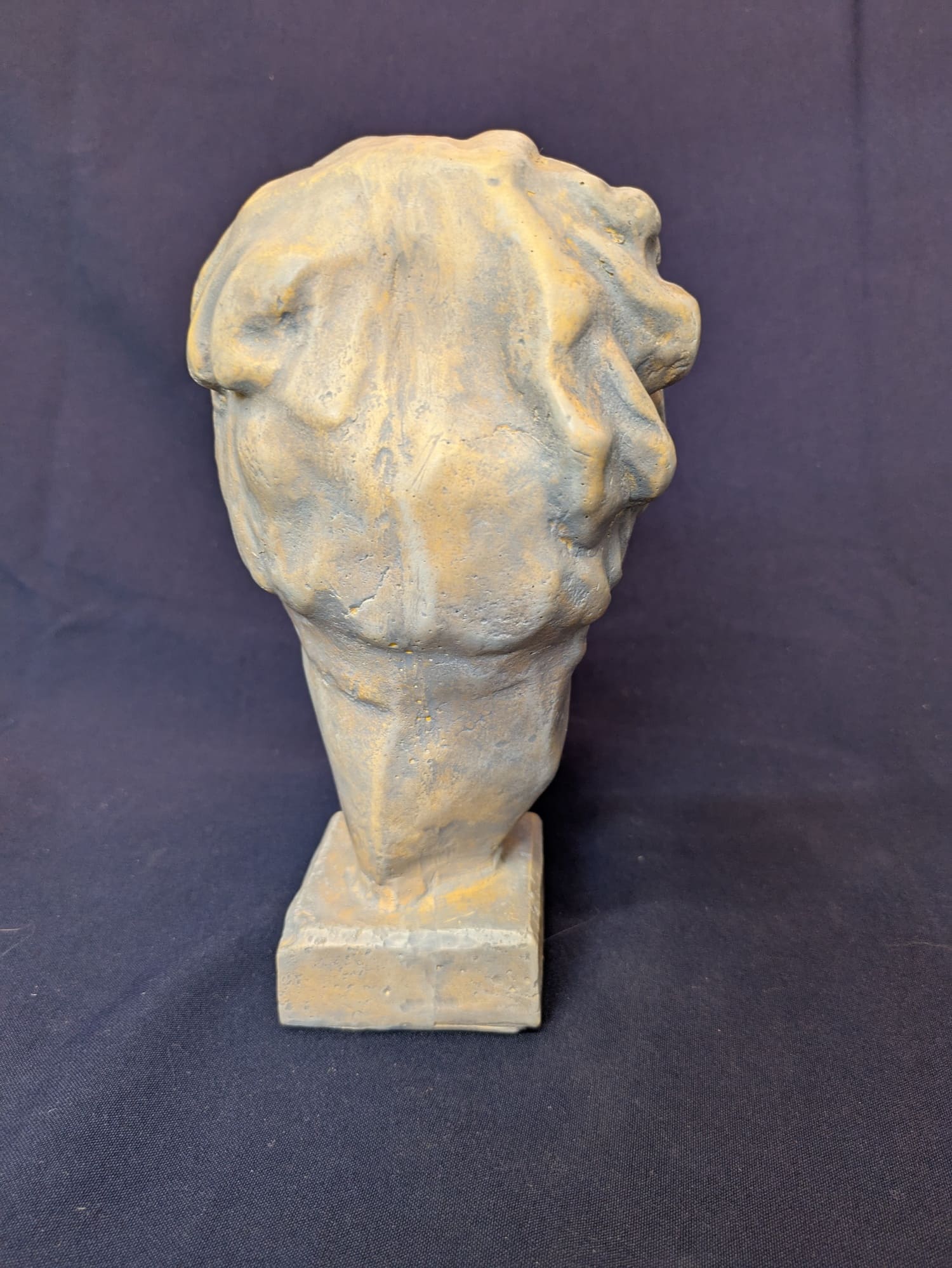 Hygée – Fond beige, finition gris clair – vue D